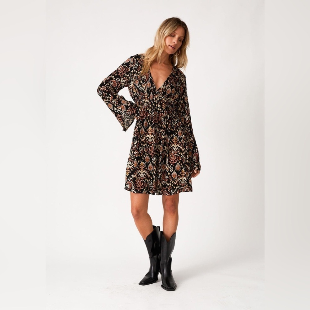 Lovestitch Whitt Mini Dress – Size M